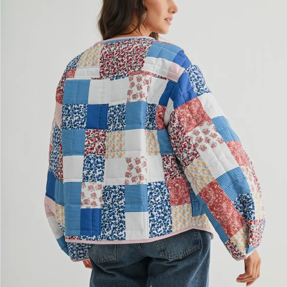 NEW WITH TAGS Camellia Patchwork Floral Women's Jacket - Picture 4 of 4